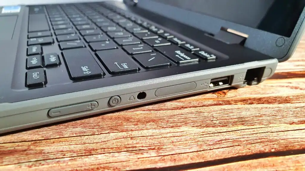 جای سیم کارت لپ تاپ ایسوس