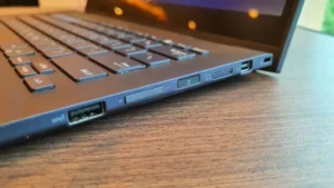جای سیمکارت ASUS ExpertBook B9450